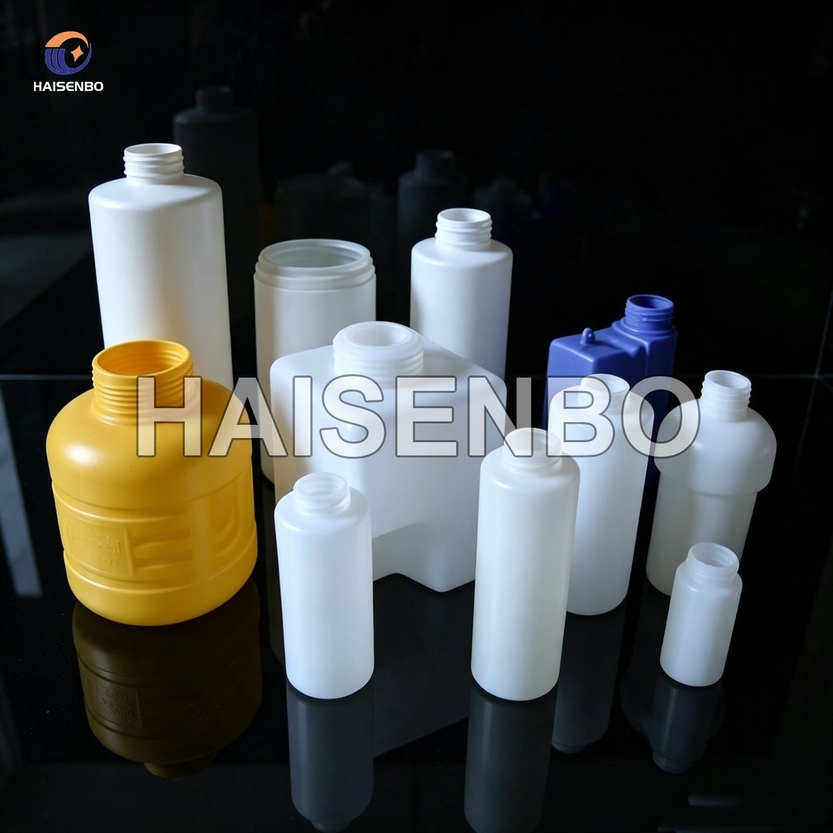 Haisenbo PET blow mold with sample bottles
